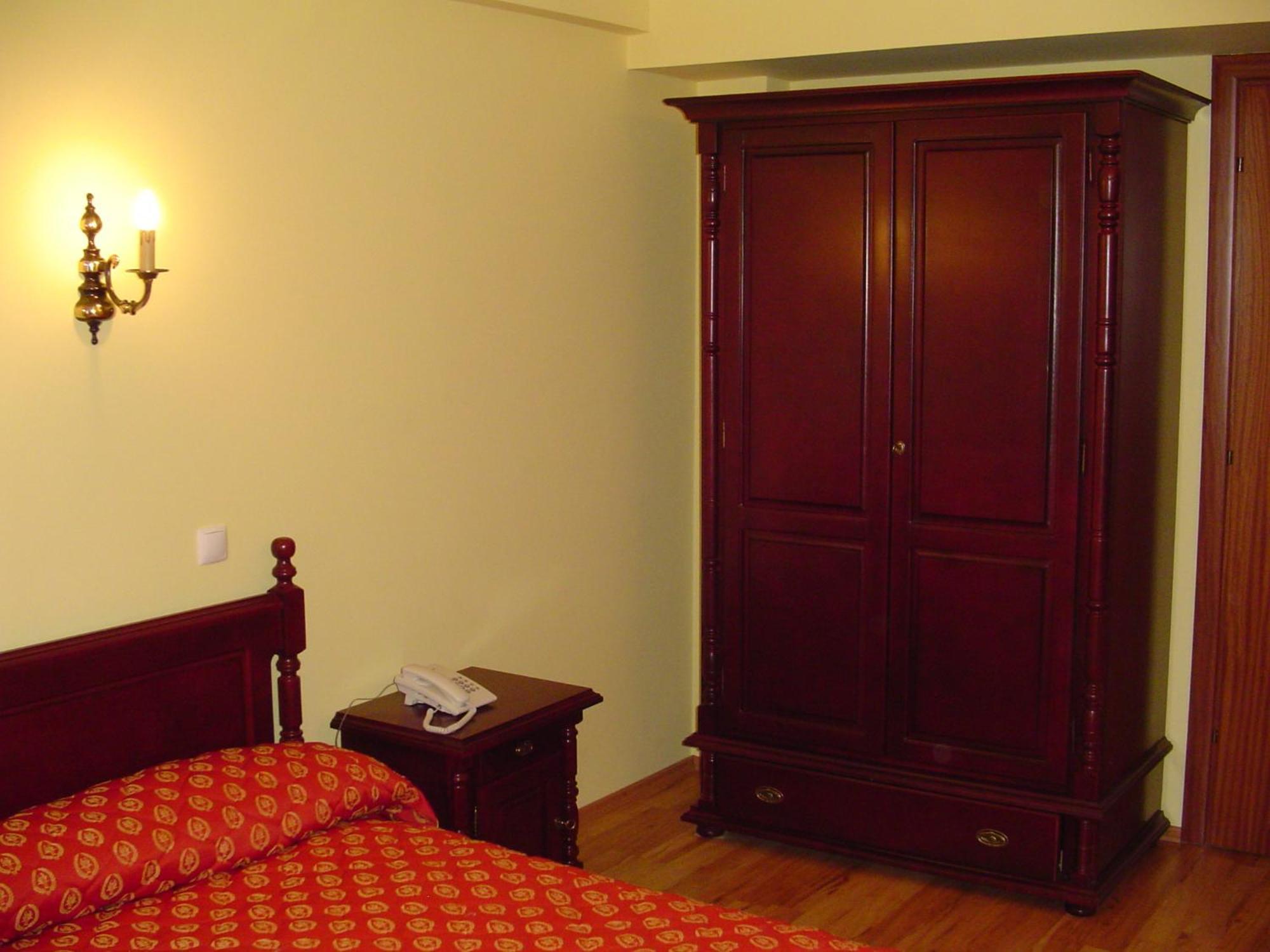 Hotel Europa Ploieşti Pokoj fotografie