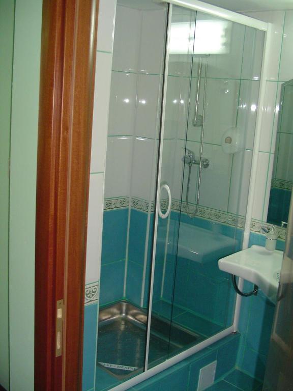 Hotel Europa Ploieşti Pokoj fotografie