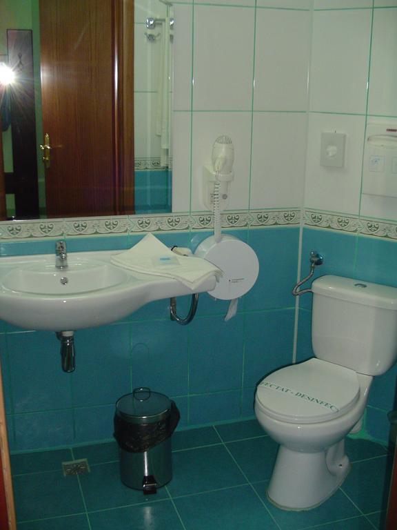 Hotel Europa Ploieşti Pokoj fotografie